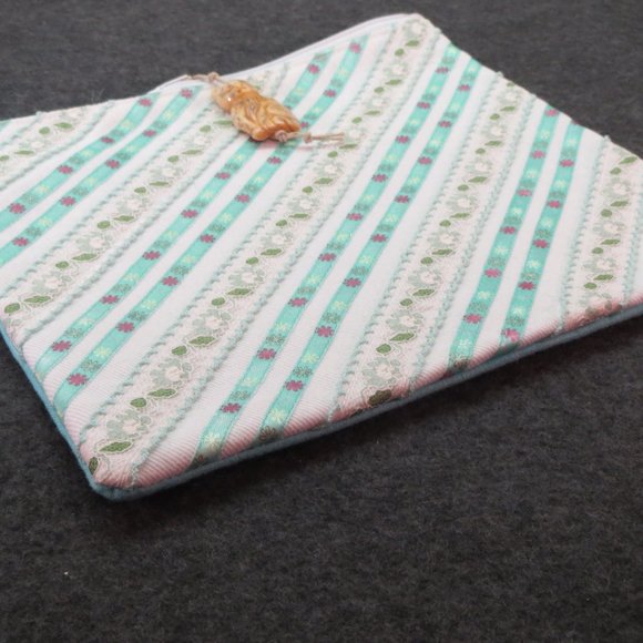 Large Makeup Bag Storage Pouch Cosmetic Tote Zippered Lingerie Travel Kit NWT - Picture 3 of 7